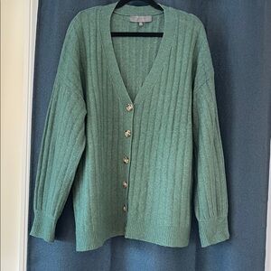 Elegant Green V-Neck Cardigan Sweater